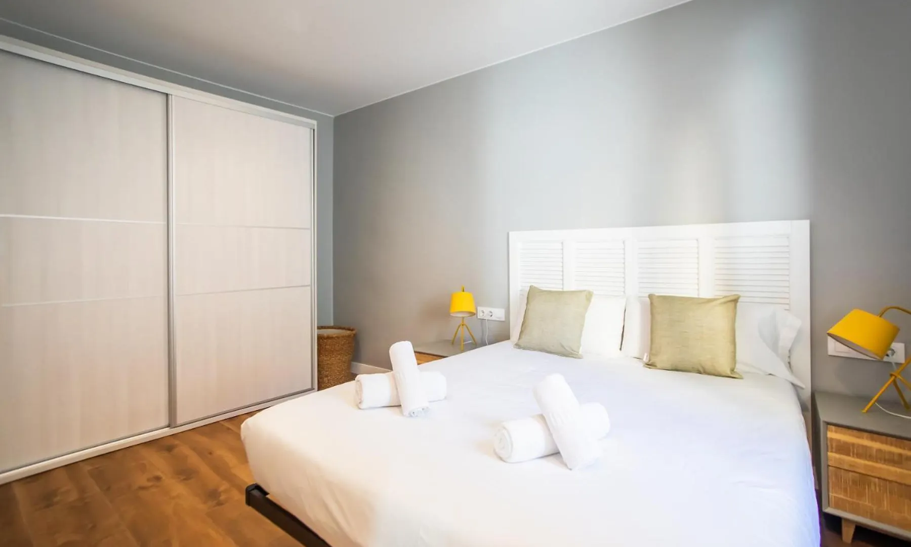 E4Mal1080 - Fabulous Flat Next To Sagrada Familia Apartment Barcelona 0*,  Spain